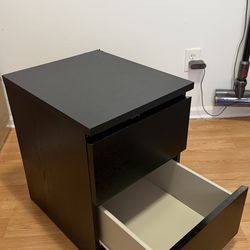 Black nightstand set of 2