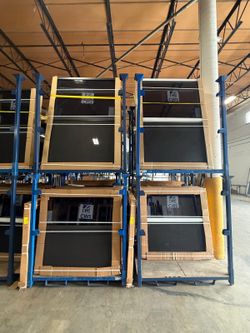 Impact Windows and Doors | Ventanas y Puertas de Impacto contra Huracanes