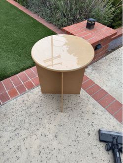 Round Side Table