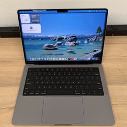 14 Inch MacBook Pro M1 Pro 8 Core*500GB SSD*16GB RAM 