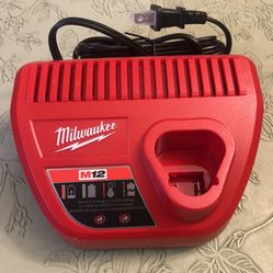 milwaukee m12 charger 