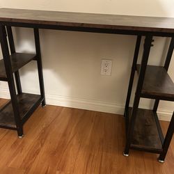Good condition desk