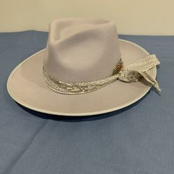 Wyeth Jared Hat In Lt Grey  100% Wool Felt Teardrop Crown Sz 57cm