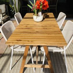 OUTDOOR DINING SET