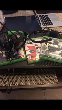 Great condition Xbox one with games