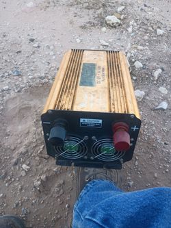 Power inverter (aleopix)