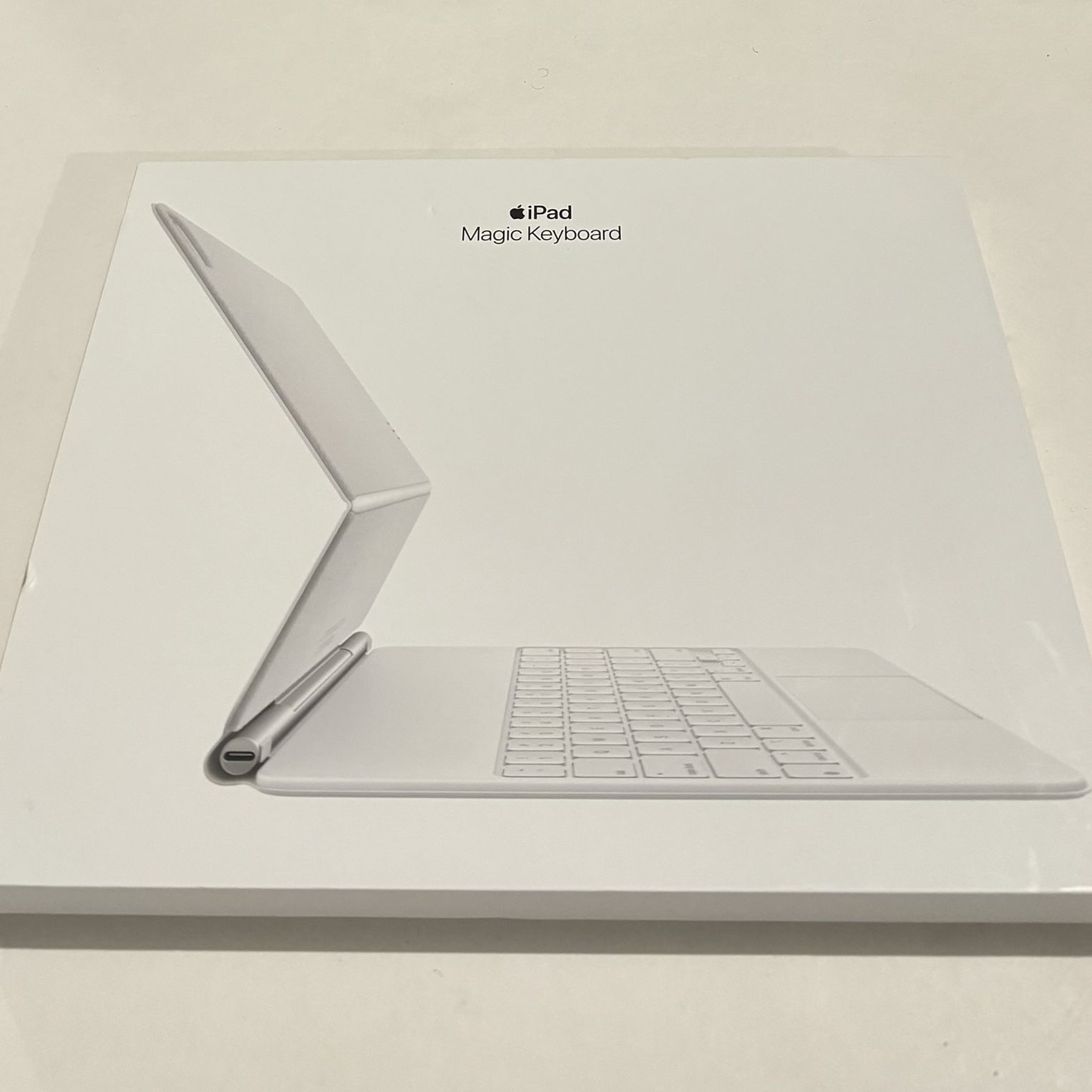 Brand new Apple Magic Keyboard: iPad Keyboard and case for iPad 