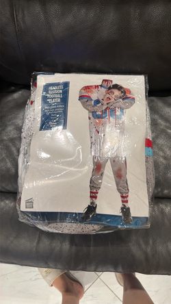 Headless football player