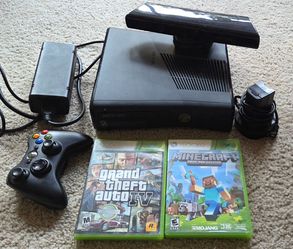 Xbox 360 slim 250gb with games and kinect