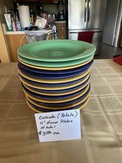 Oneida Dinner Plates