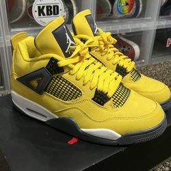 Jordan 4 Lightning 
