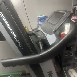 Nordictrack Commercial 2450 Treadmill 