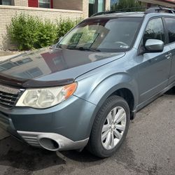 2011 Subaru Forester Platinum 