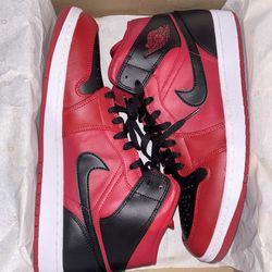 Jordan 1 Mid Bred