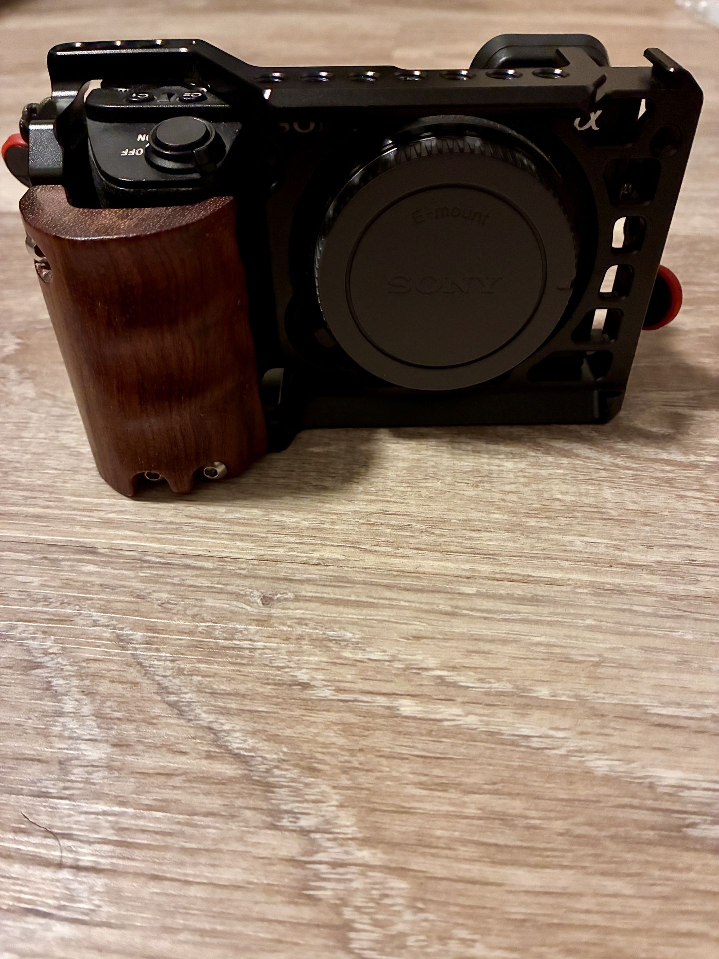 Sony A6500 (Body Only)