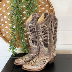 Woman’s Corral Vintage Cowboy Boots 