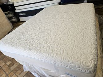Mattress and box spring queen size