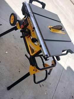 Maquina Dewalt De Luz De masa 10 pulgadas nueva