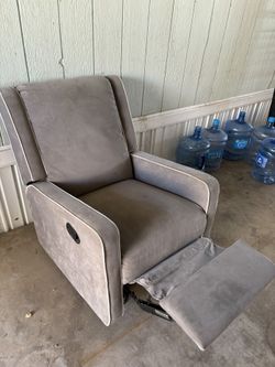 Recliner Chair