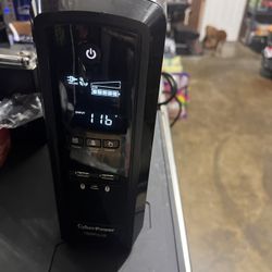 CyberPower 1350PFCLCD