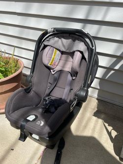 Baby jogger car seat and base