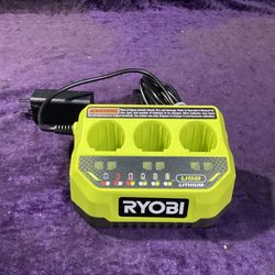 🧰🛠RYOBI USB Lithium 3-Port Charger-NEW!-$30!🧰🛠