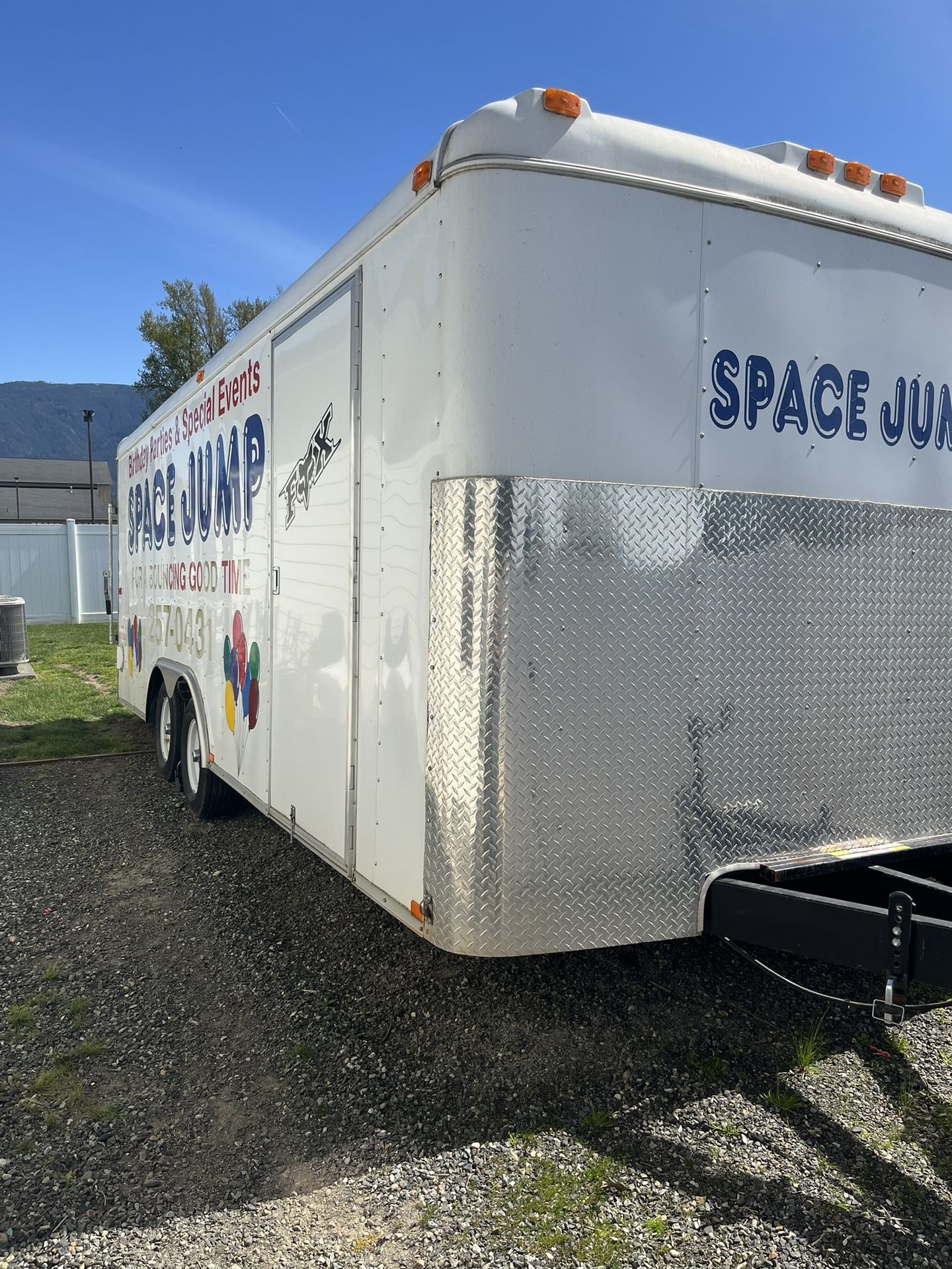 8’ X 20’ 2005 Enclosed Trailer