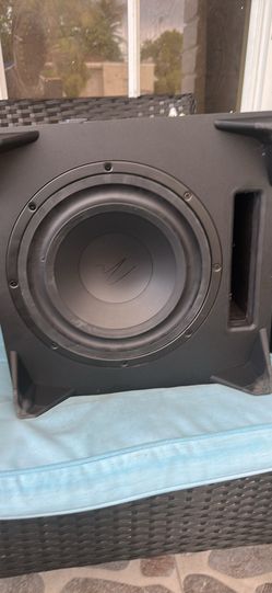 Martin Logan powered Subwoofer Dynamo 600X