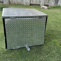 Generator cage