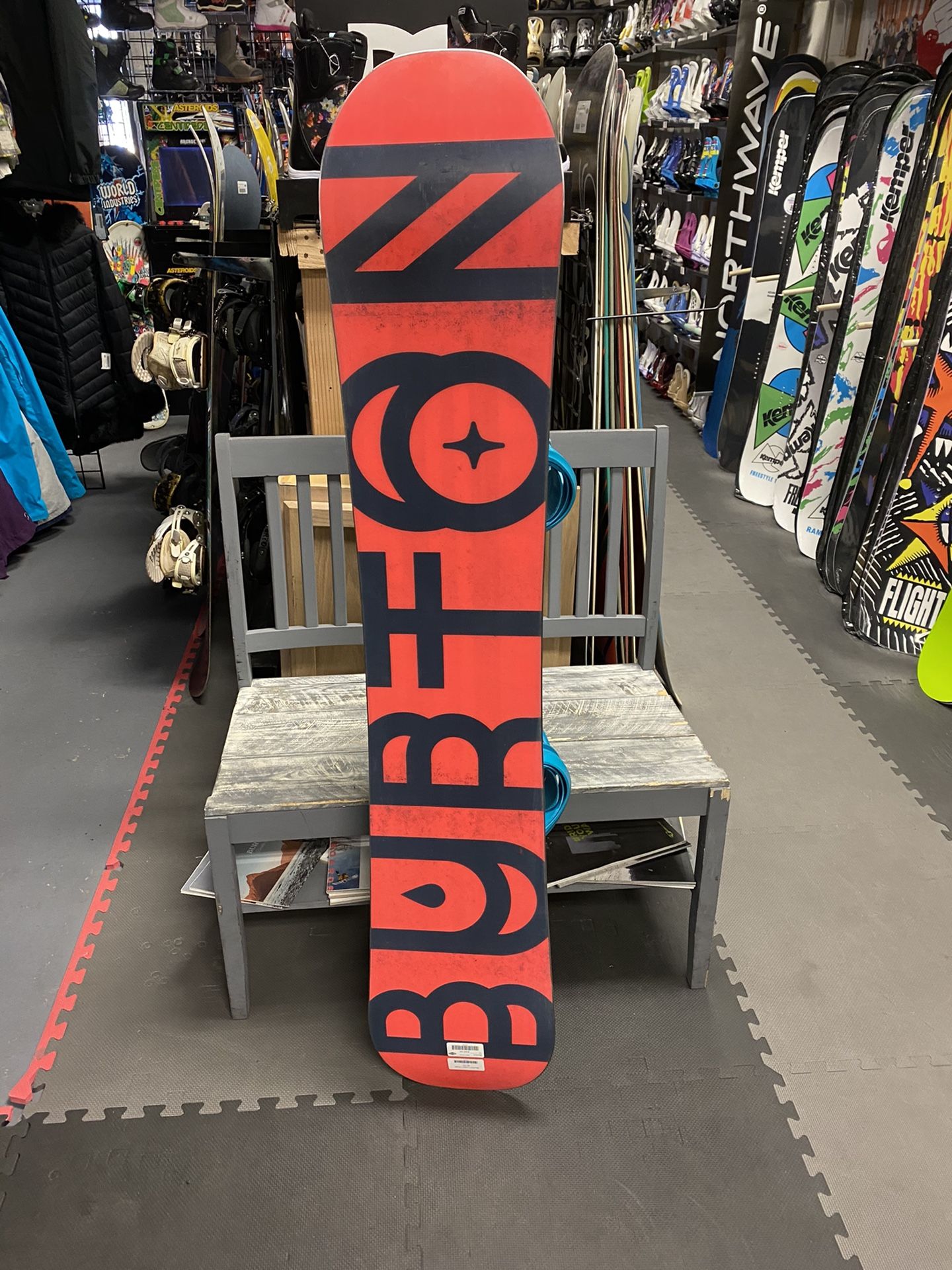 New Burton Talent Scout 151 snowboard with Burton Lexa Est New Burton Talent Scout 151 snowboard with Burton Lexa Est