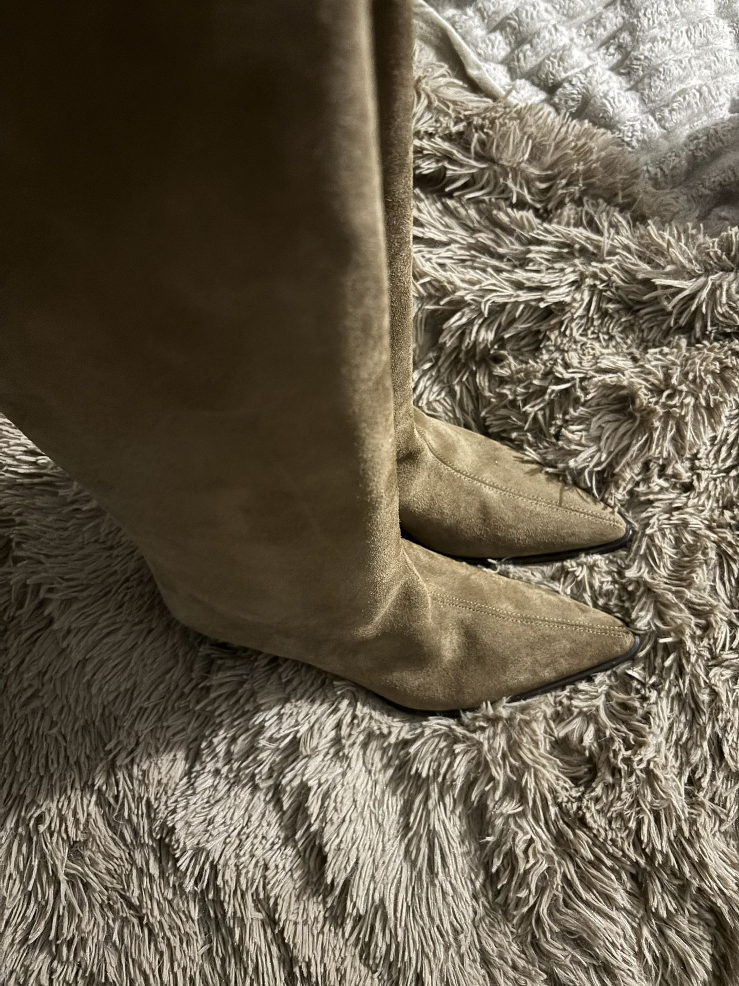 Beautiful Zara Boots Suede Tan Size 5 1/2