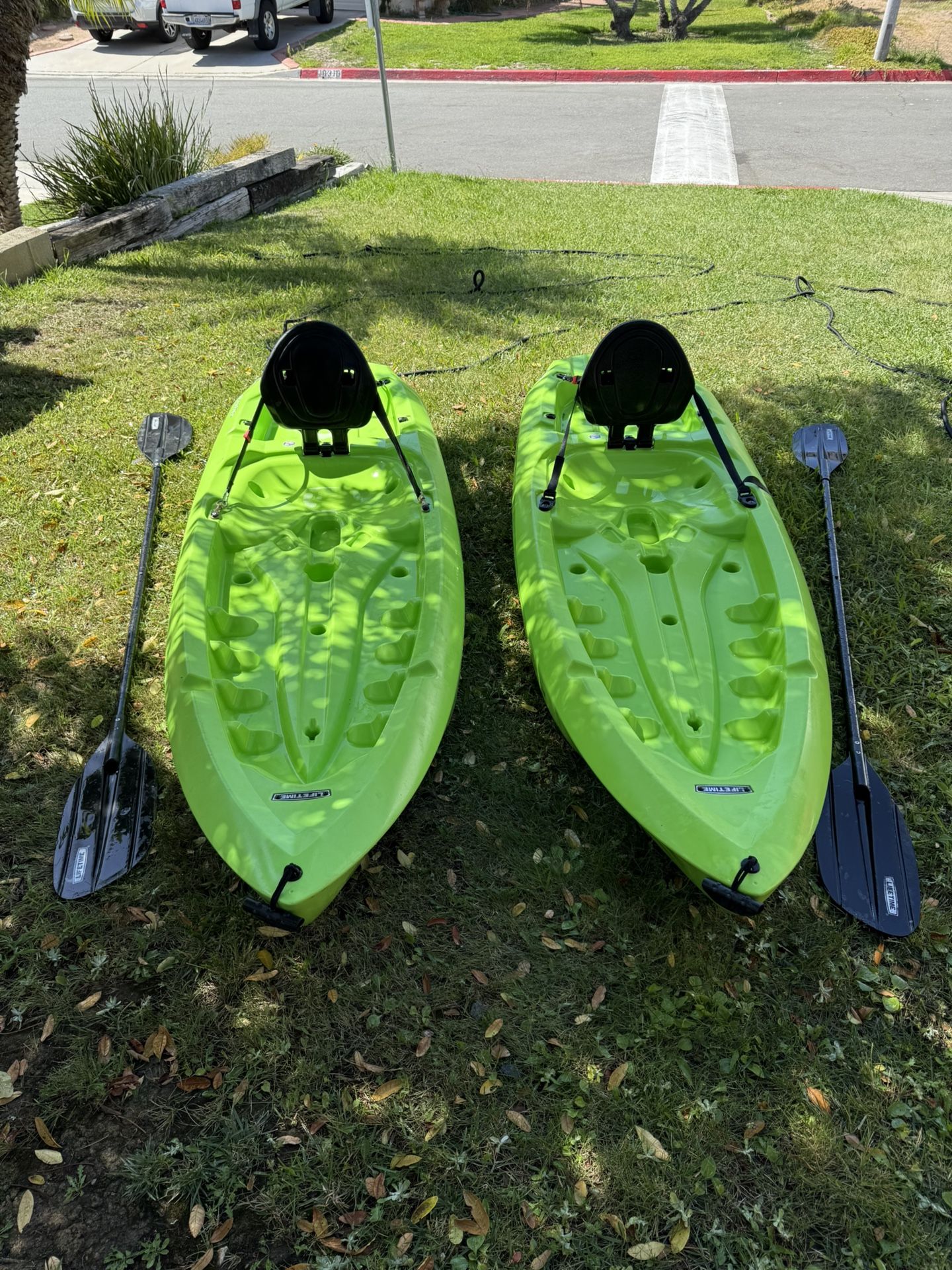 twin lifetime kayaks 