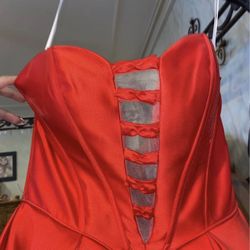 Red Dress 