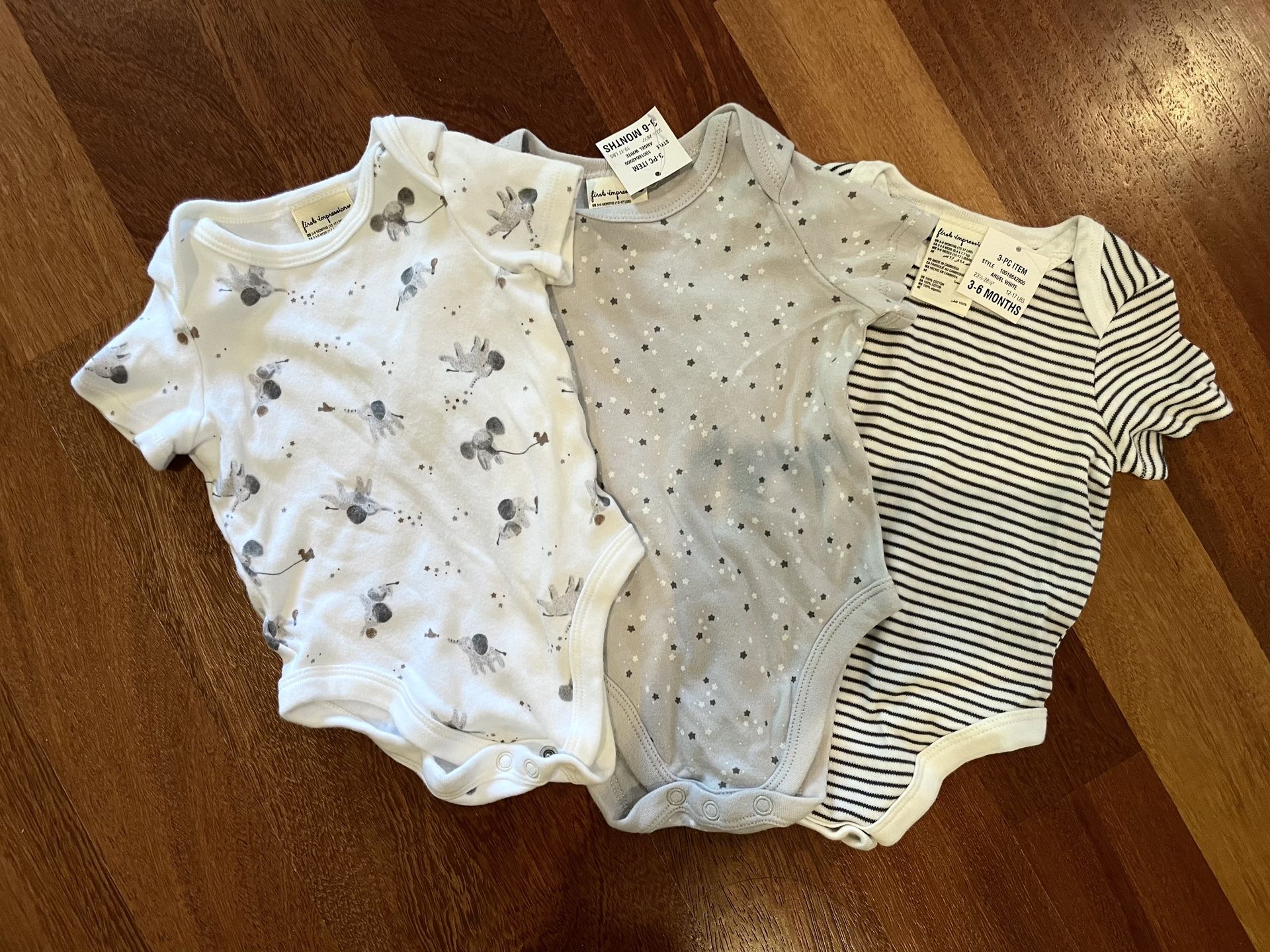 NEW Baby Boy Gender Neutral Clothes Onesies Bodysuits Carters 6M