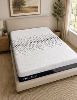 Nectar Luxe Hybrid Cal King Mattress - Like New Condition