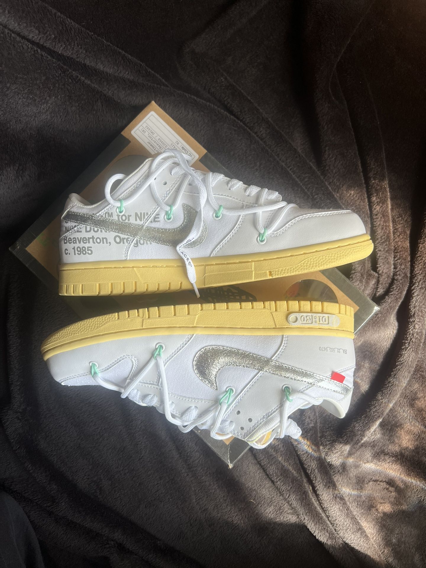 Nike Dunk Low OffWhite size 10