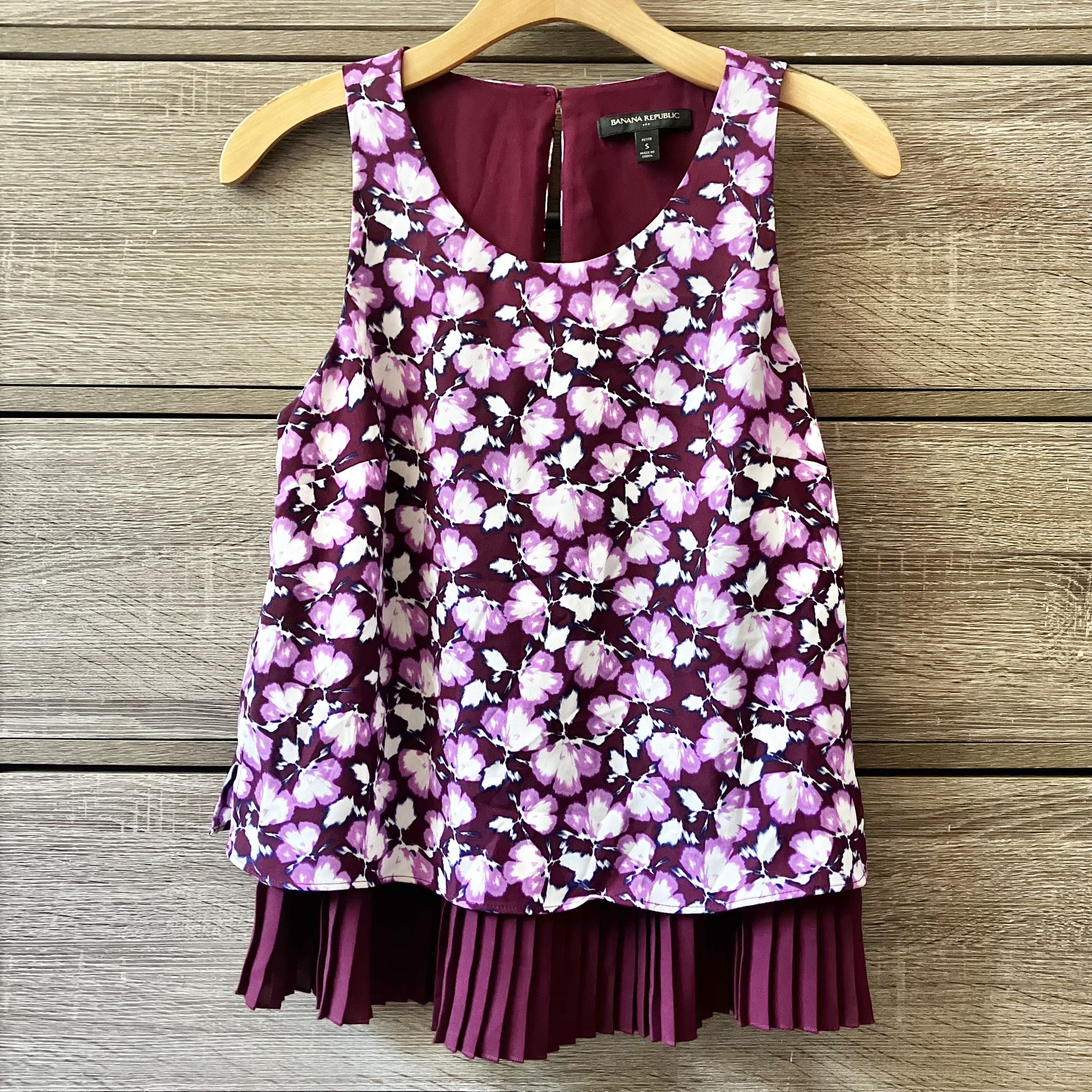 Banana Republic Floral Pleated Blouse
