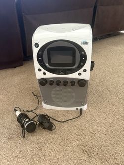 Karaoke Machine With CD Player
