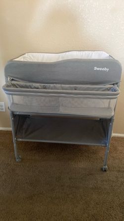 Baby diapers change