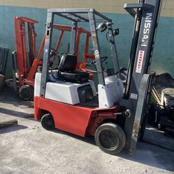 Forklift 