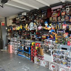 Happy Haven Toy Garage. 700 Toys Available! Christmas is Coming.