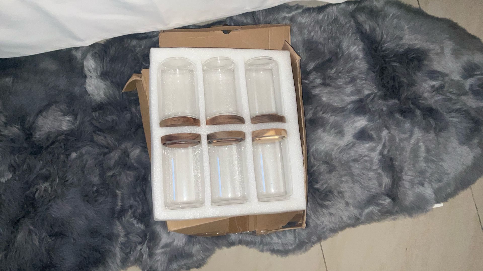 Glass medium Jars W/wooden Lids