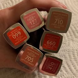 Rimmel Moisture Renew Lipstick