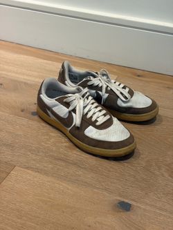Nike shoes rarley worn 7.5 size