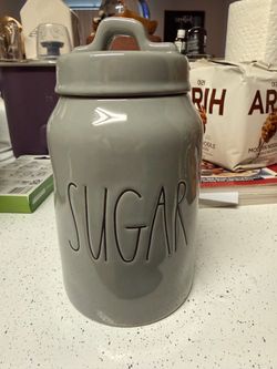 Rae Dunn airtight sugar canister