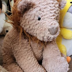 20" Lion Stuffed Animal Toy 
