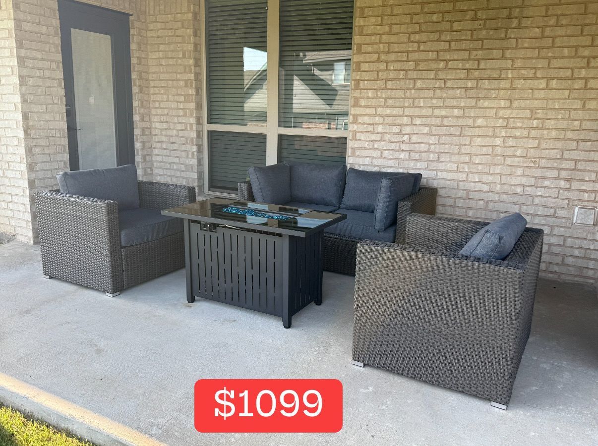 New box patio furniture with cushions(we finance, and deliver)