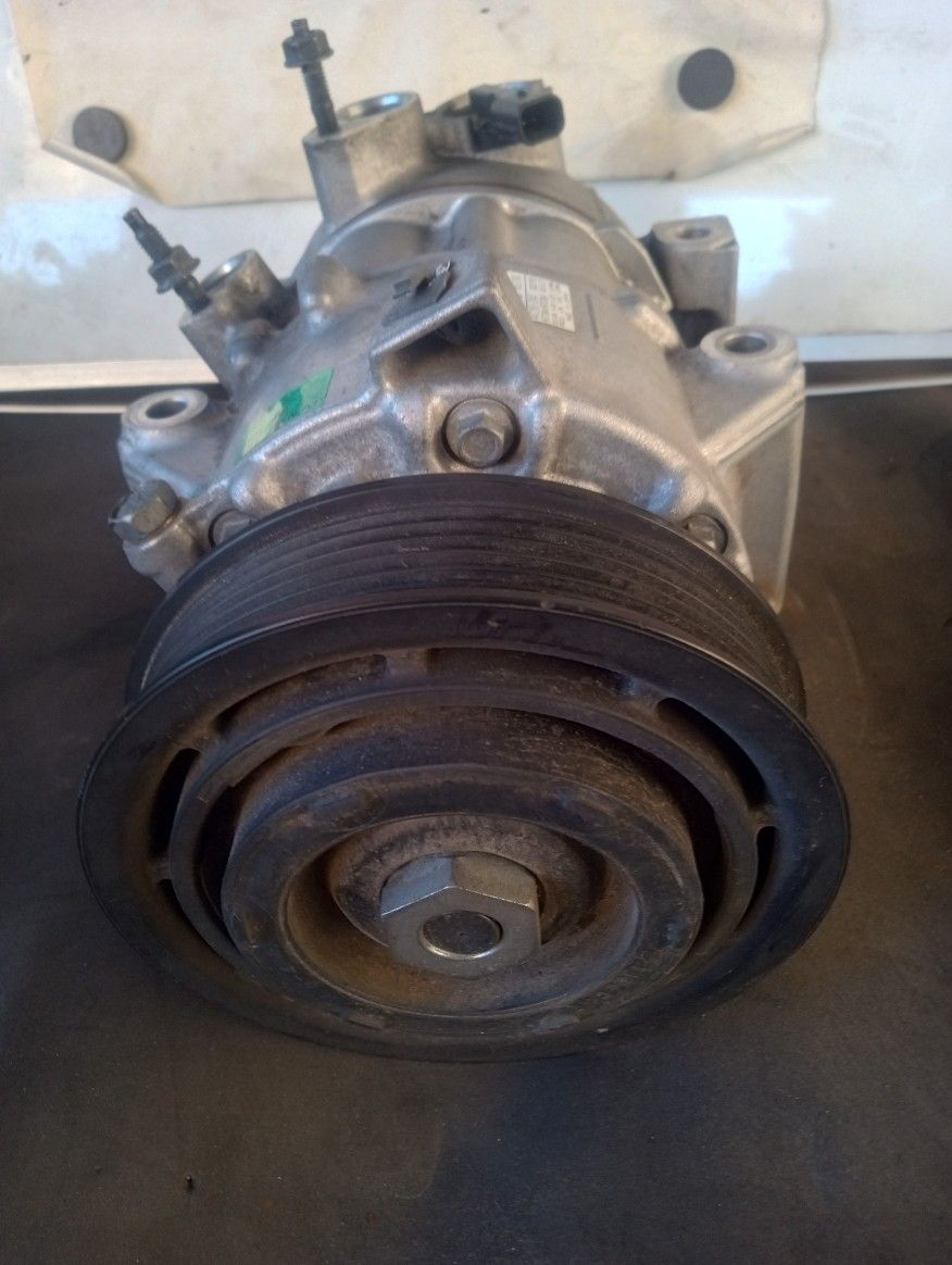 Hyundai Sonata A/C Compressor *Parts*