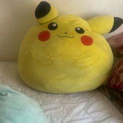 pikachu squishmellow 
