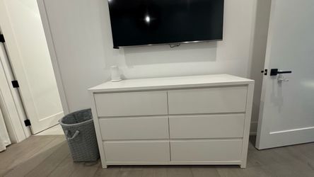 Pottery Barn Costa 6-Drawer Wide Dresser